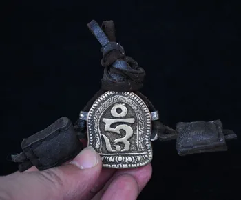 christmas Tibet Buddhism Copper Bronze Tibetan word disciple Amulet Pendant GaWu Box halloween
christmas Tibet Buddhism Copper Bronze Tibetan word disciple Amulet Pendant GaWu Box halloween