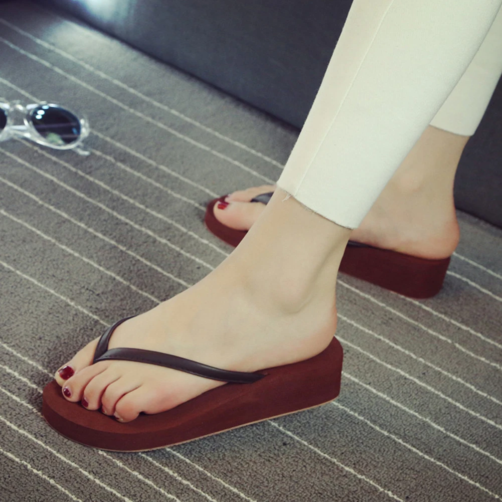 2019 New Women's Slippers Summer Flip Flops Shoes Sandals Slipper Indoor Outdoor Fashion PU Non-slip Beach Flip-flops
2019 New Women's Slippers Summer Flip Flops Shoes Sandals Slipper Indoor Outdoor Fashion PU Non-slip Beach Flip-flops