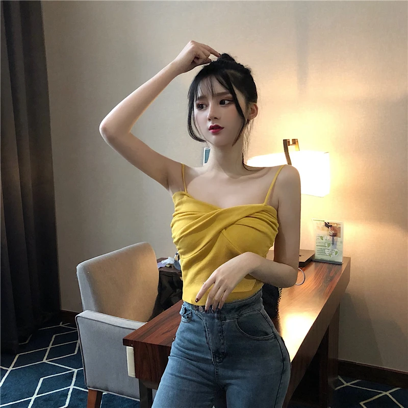 2019 Summer suit new Korean version of Hong Kong style chic cross-tying bottom knitting vest small Suspender women's tide
2019 Summer suit new Korean version of Hong Kong style chic cross-tying bottom knitting vest small Suspender women's tide