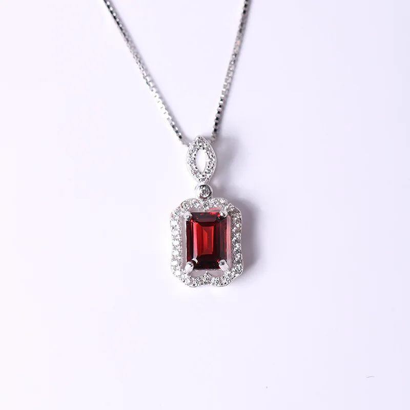 JC 925 Sterling Silver Jewelry Gemstone Woman Wedding Gift Red Heart Shape Pendant Natural Mozambique Garnet Women Necklace
JC 925 Sterling Silver Jewelry Gemstone Woman Wedding Gift Red Heart Shape Pendant Natural Mozambique Garnet Women Necklace