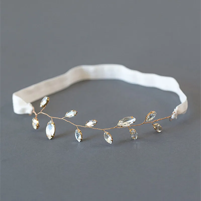 Crystal Wedding Garter Gold Leaf Bridal Garter Gold Garter Rhinestone Garter Wedding Accessories
Crystal Wedding Garter Gold Leaf Bridal Garter Gold Garter Rhinestone Garter Wedding Accessories