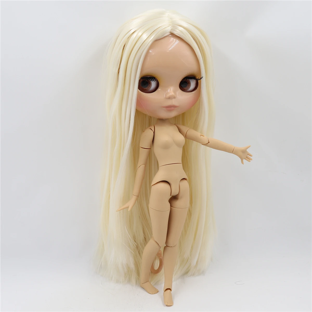 Neo Blythe nukk blondide juuste, pruunika naha, läikiva armsa näo ja tehases ühendatud kehaga 4 Neo Blythe nukk blondide juuste, pruunika naha, läikiva armsa näo ja tehases ühendatud kehaga 4