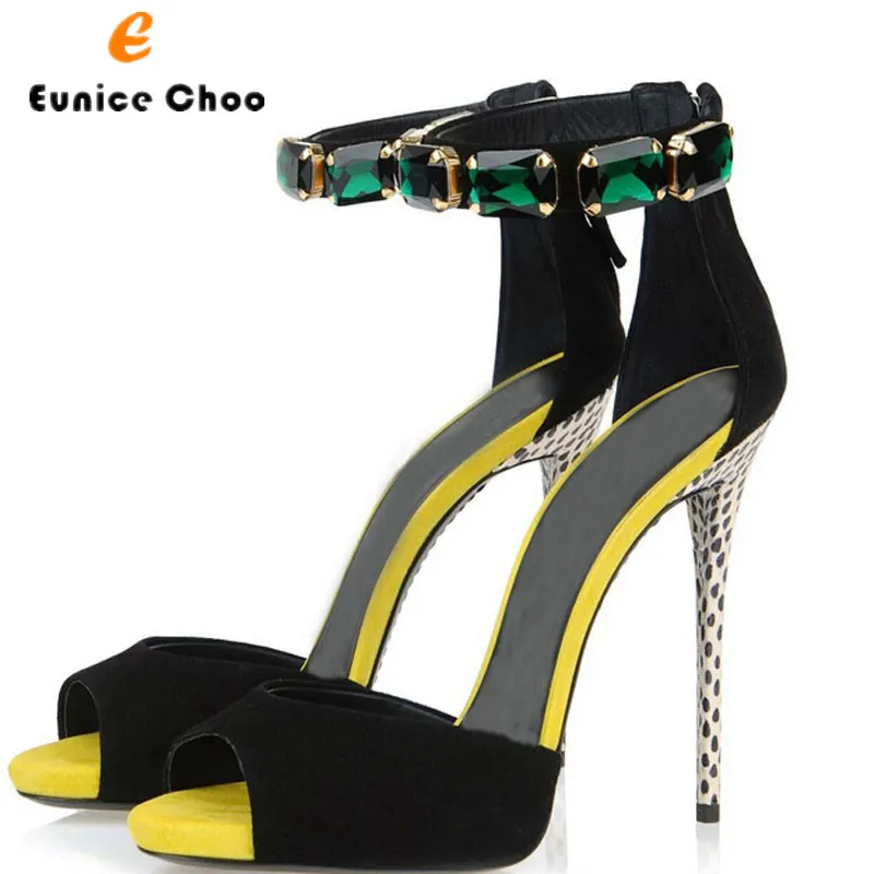 Eunice Choo Mix Color Crystal Decorated Women Sandals Cover Heel Back Zipper Women Pumps Flock Party Wedding Ladies Sandals
Eunice Choo Mix Color Crystal Decorated Women Sandals Cover Heel Back Zipper Women Pumps Flock Party Wedding Ladies Sandals