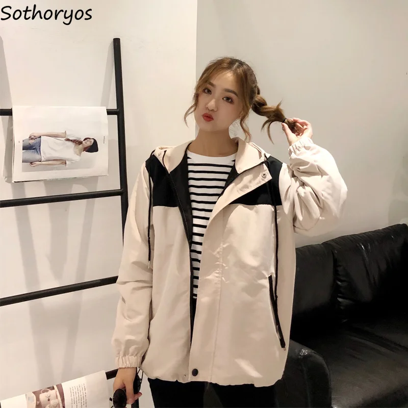 Jackets Women Autumn Hooded Zipper Pockets Patchwork Leisure Cotton Coats Womens Loose Letter Printed High Quality Chic Jacket
Jackets Women Autumn Hooded Zipper Pockets Patchwork Leisure Cotton Coats Womens Loose Letter Printed High Quality Chic Jacket