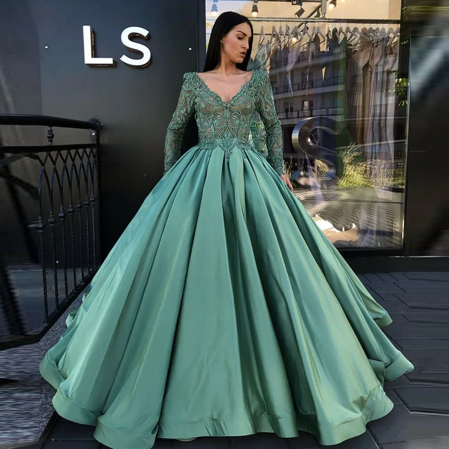 Amazing Ball Gown Vestidos de fiesta Lace Long Sleeve Elegant Prom Gowns Green V Neck Super Puffy Gala Long Evening Party Dress
Amazing Ball Gown Vestidos de fiesta Lace Long Sleeve Elegant Prom Gowns Green V Neck Super Puffy Gala Long Evening Party Dress