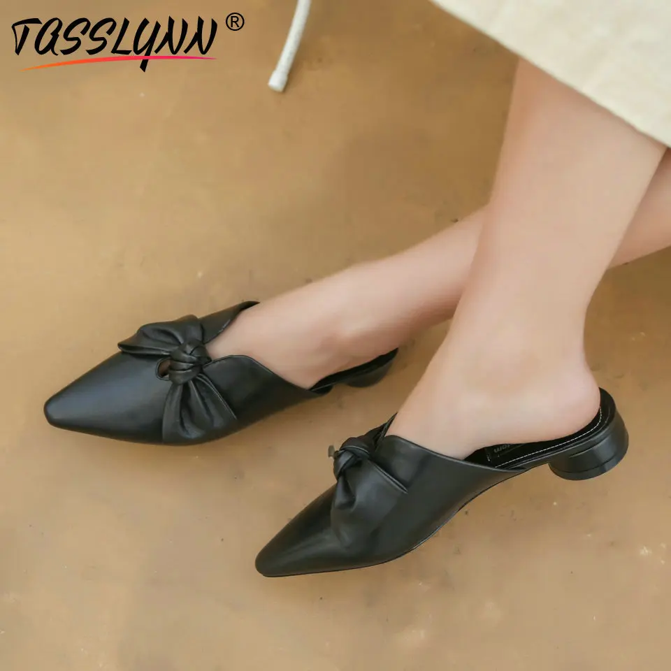 TASSLYNN 2019 Sweet Bow Tie Sandals Women Pointed Toe PU Leather Solid Low Heels Slipper Summer Wedding Women Shoes Size 34-40
TASSLYNN 2019 Sweet Bow Tie Sandals Women Pointed Toe PU Leather Solid Low Heels Slipper Summer Wedding Women Shoes Size 34-40