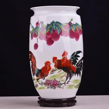 Jingdezhen ceramics master Liu Wen painted Rooster figure quiver vase certificate of the most favorable auspices
Jingdezhen ceramics master Liu Wen painted Rooster figure quiver vase certificate of the most favorable auspices
