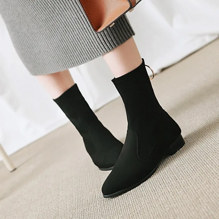 Big Size 11 12 13 14 15 16 17 Europeans and Americans with pointed front heel and low heel zipper boots
Big Size 11 12 13 14 15 16 17 Europeans and Americans with pointed front heel and low heel zipper boots