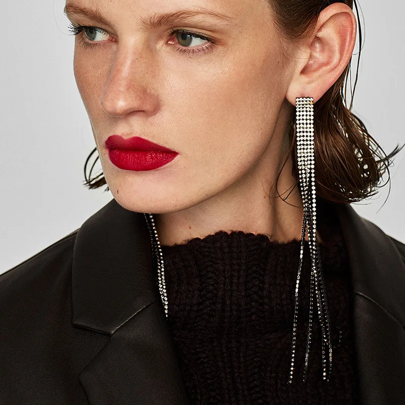 KMVEXO 2018 Newest Fashion Long Large Drop Dangle Earrings Wedding Crystal Statement Jewelry Earrings Women Engagement Gifts
KMVEXO 2018 Newest Fashion Long Large Drop Dangle Earrings Wedding Crystal Statement Jewelry Earrings Women Engagement Gifts