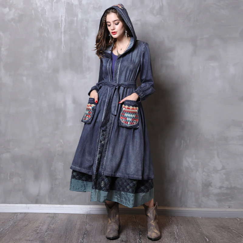 Retro Hooded Denim Trench Coat Women Embroidery Pocket Lace-up Long Windbreaker Female Casual Cotton Outerwear
Retro Hooded Denim Trench Coat Women Embroidery Pocket Lace-up Long Windbreaker Female Casual Cotton Outerwear