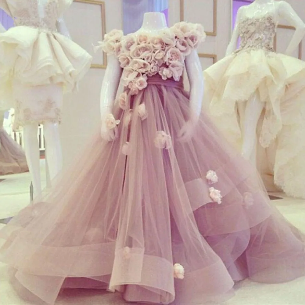 New Lovely Tulle Handmade Flowers Appliqued Scoop Flower Girl Dresses For Weddings Girl's Pageant Dresses
New Lovely Tulle Handmade Flowers Appliqued Scoop Flower Girl Dresses For Weddings Girl's Pageant Dresses