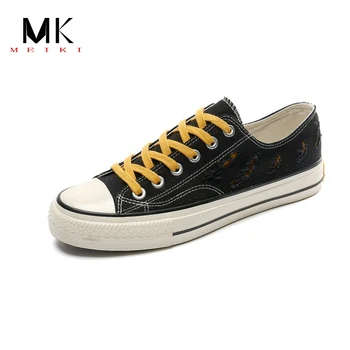 MEIKI replica classic fashion canvas shoes high shoes multiple colors 2019 new low to help shoes casual wild student #69
MEIKI replica classic fashion canvas shoes high shoes multiple colors 2019 new low to help shoes casual wild student #69