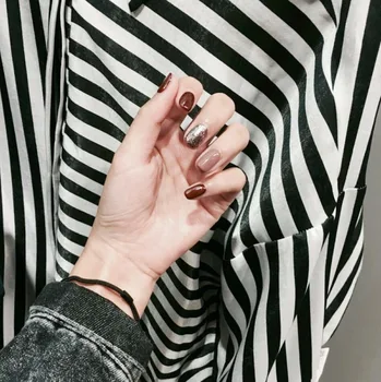 Hot selling Coffee and red bean with shining pure color UV gel false nails french bride cute fake nails gel full nail tips
Hot selling Coffee and red bean with shining pure color UV gel false nails french bride cute fake nails gel full nail tips