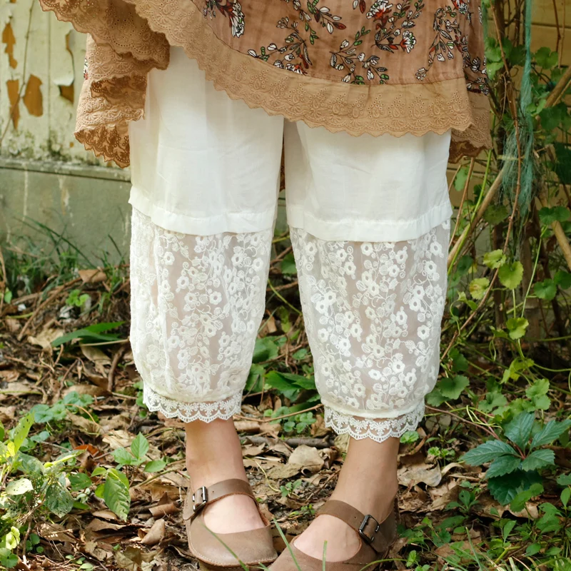 Japan Mori Girl Sweet Lace Embroidery Cotton Pants Cute Lolita Princess Underpants Summer Women Knickers Wide Leg Trousers Pants
Japan Mori Girl Sweet Lace Embroidery Cotton Pants Cute Lolita Princess Underpants Summer Women Knickers Wide Leg Trousers Pants