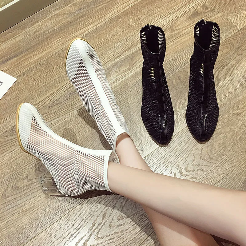 Women's shoes Martin boots 2019 summer new transparent crystal thick with mesh openwork breathable booties
Women's shoes Martin boots 2019 summer new transparent crystal thick with mesh openwork breathable booties