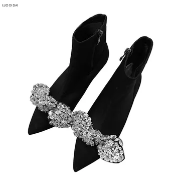 2020 fashion new women point toe boots bowtie ANKLE BOOTS glitter diamond short booties party shoes ladies black suede booties
2020 fashion new women point toe boots bowtie ANKLE BOOTS glitter diamond short booties party shoes ladies black suede booties