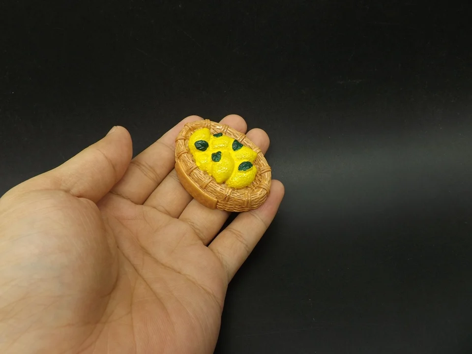 Tiny-Food019-Lemon (3)