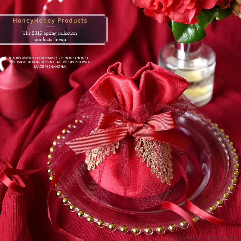 Velvet bag Jewelry Packing Velvet Drawstring Pouches Gift Bags Can Customized Luxury Wedding Candy Boxes Favors And Gifts Supply
Velvet bag Jewelry Packing Velvet Drawstring Pouches Gift Bags Can Customized Luxury Wedding Candy Boxes Favors And Gifts Supply