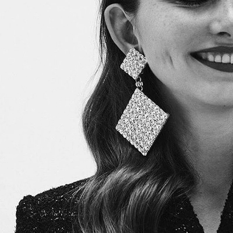 Solememo Shining Luxury Rhinestone Square Drop Earrings Fashion Dangle Earrings For Lady Jewelry Boucle D'oreille Femme E3876
Solememo Shining Luxury Rhinestone Square Drop Earrings Fashion Dangle Earrings For Lady Jewelry Boucle D'oreille Femme E3876