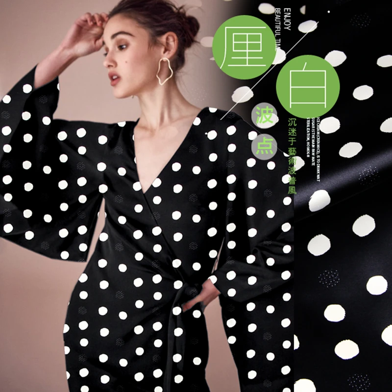 (50 cm/lot) air brushing printed silk fabric for sewing elastic satin fabrics 19 mm heavy Mulberry stretch cloth white dots DIY
(50 cm/lot) air brushing printed silk fabric for sewing elastic satin fabrics 19 mm heavy Mulberry stretch cloth white dots DIY