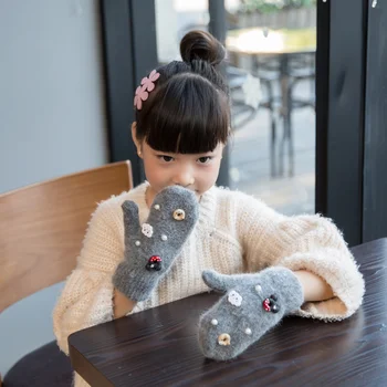 2016 New Girls Winter Cute Knitted Gloves Warm Cartoon Donut Kids Rabbit Fur Wool Gloves for 4-10Yrs Children Christmas Gifts
2016 New Girls Winter Cute Knitted Gloves Warm Cartoon Donut Kids Rabbit Fur Wool Gloves for 4-10Yrs Children Christmas Gifts