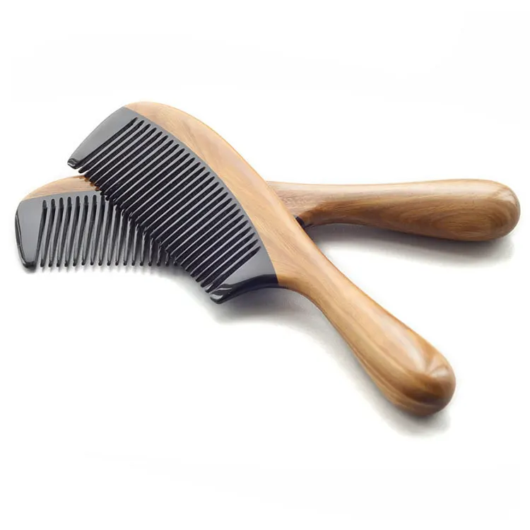 1PC Natural Horn Wood Comb Splicing Green Sandal Comb 18cm Portable Long Handle Hairdressing Comb G0411
1PC Natural Horn Wood Comb Splicing Green Sandal Comb 18cm Portable Long Handle Hairdressing Comb G0411
