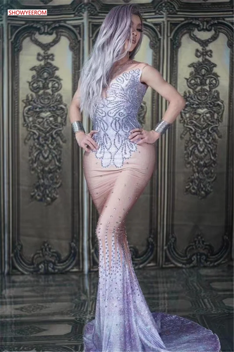 Fashion Sparkly Big Crystals Dress Long Train Women Birthday Costume Prom Celebrate Nude Big Tail Dresses Evening Outfit
Fashion Sparkly Big Crystals Dress Long Train Women Birthday Costume Prom Celebrate Nude Big Tail Dresses Evening Outfit