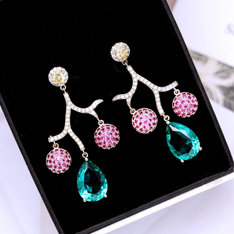 Ruifan Korean Style Beautiful Colorful Cubic Zircon 2019 Women Earrings Shine Teardrop Rhinestone Statement Drop Earrings YEA333
Ruifan Korean Style Beautiful Colorful Cubic Zircon 2019 Women Earrings Shine Teardrop Rhinestone Statement Drop Earrings YEA333