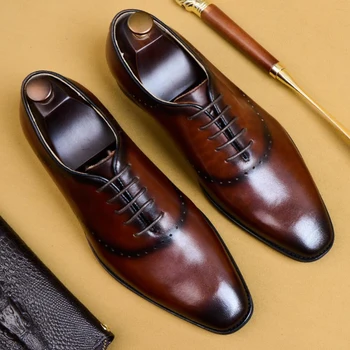 Italian Style Man Formal Dress Brogue Shoes Genuine Leather Handmade Wedding Party Oxfords Summer Breathable Men Footwear SS350
Italian Style Man Formal Dress Brogue Shoes Genuine Leather Handmade Wedding Party Oxfords Summer Breathable Men Footwear SS350