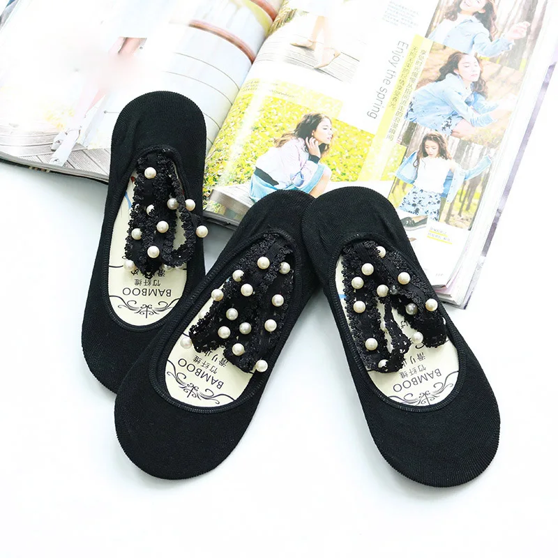 1Pair Women Lace Simulated Pearl Socks Fashion Anti-slip Silicone Spring Summer Male Business Casual Comfortable Invisible Socks
1Pair Women Lace Simulated Pearl Socks Fashion Anti-slip Silicone Spring Summer Male Business Casual Comfortable Invisible Socks