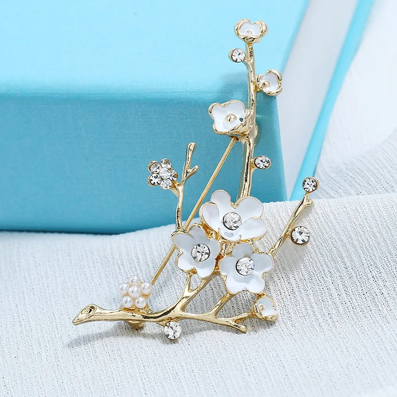 Plum Blossom Brooches for Women White Enamel Flower Golden Ally Bouquet Brooch