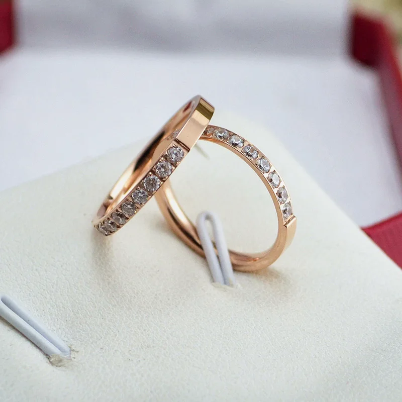 2019 New Fashion Rings For Women Charm Classic Round Full Pave AAA Cubic Zircon Engagement Wedding Ring Band Jewelry
2019 New Fashion Rings For Women Charm Classic Round Full Pave AAA Cubic Zircon Engagement Wedding Ring Band Jewelry