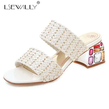 Lsewilly Women 2019 Summer Plus Size 33-46 Hollow Thick High Heels Slippers Women Slip On Casual Cane Sandals Shoes Woman E989
Lsewilly Women 2019 Summer Plus Size 33-46 Hollow Thick High Heels Slippers Women Slip On Casual Cane Sandals Shoes Woman E989