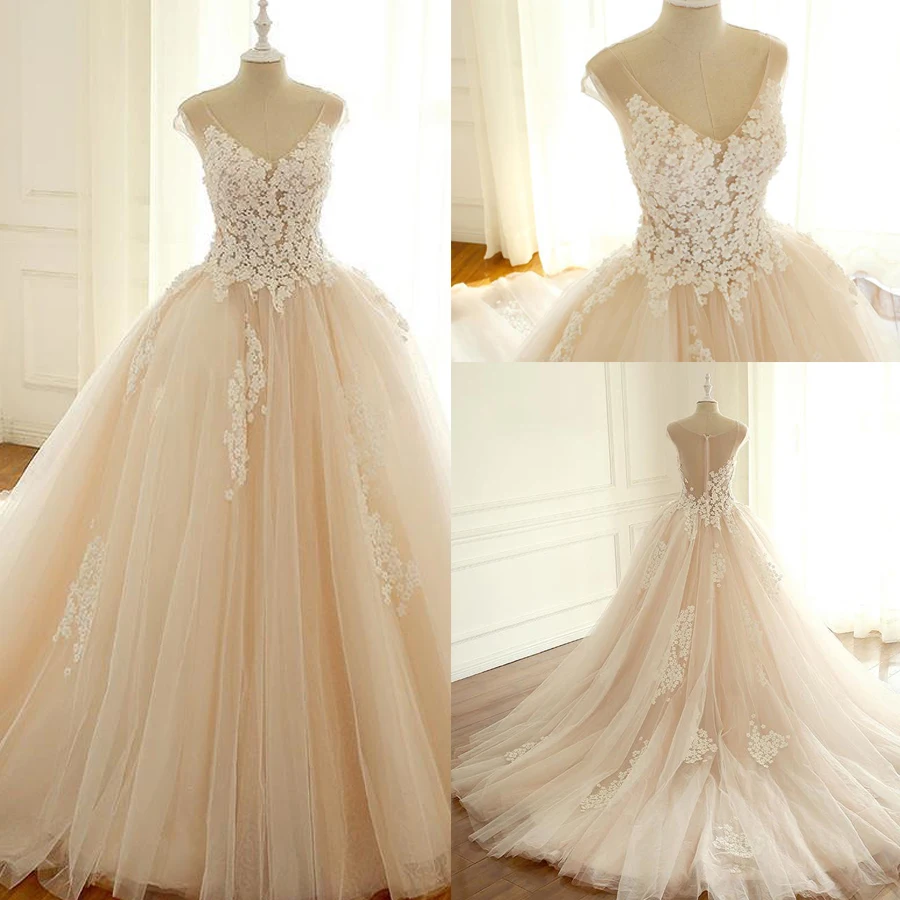 Cap Sleeve Lace Long Custom Fashion Custom Wedding Dress with 3D-flowers Illusion Tulle Back Court Train Applique Bridal Dress
Cap Sleeve Lace Long Custom Fashion Custom Wedding Dress with 3D-flowers Illusion Tulle Back Court Train Applique Bridal Dress