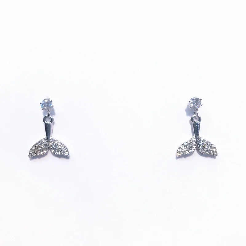 2019 New Fashion Silver Animal Rhinestone Dangle Earrings Women Zircon Fish Tail Dangle Earrings Jewelry 
2019 New Fashion Silver Animal Rhinestone Dangle Earrings Women Zircon Fish Tail Dangle Earrings Jewelry