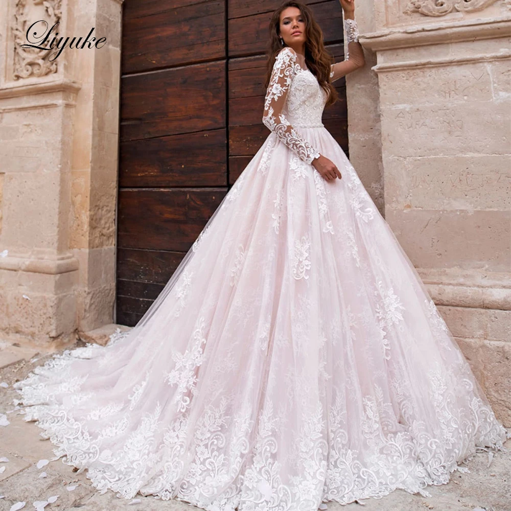 

Liyuke Full Sleeve Of A Line Wedding Dress Scoop Neckline With Court Train Elegant Lace Of Bridal Dress