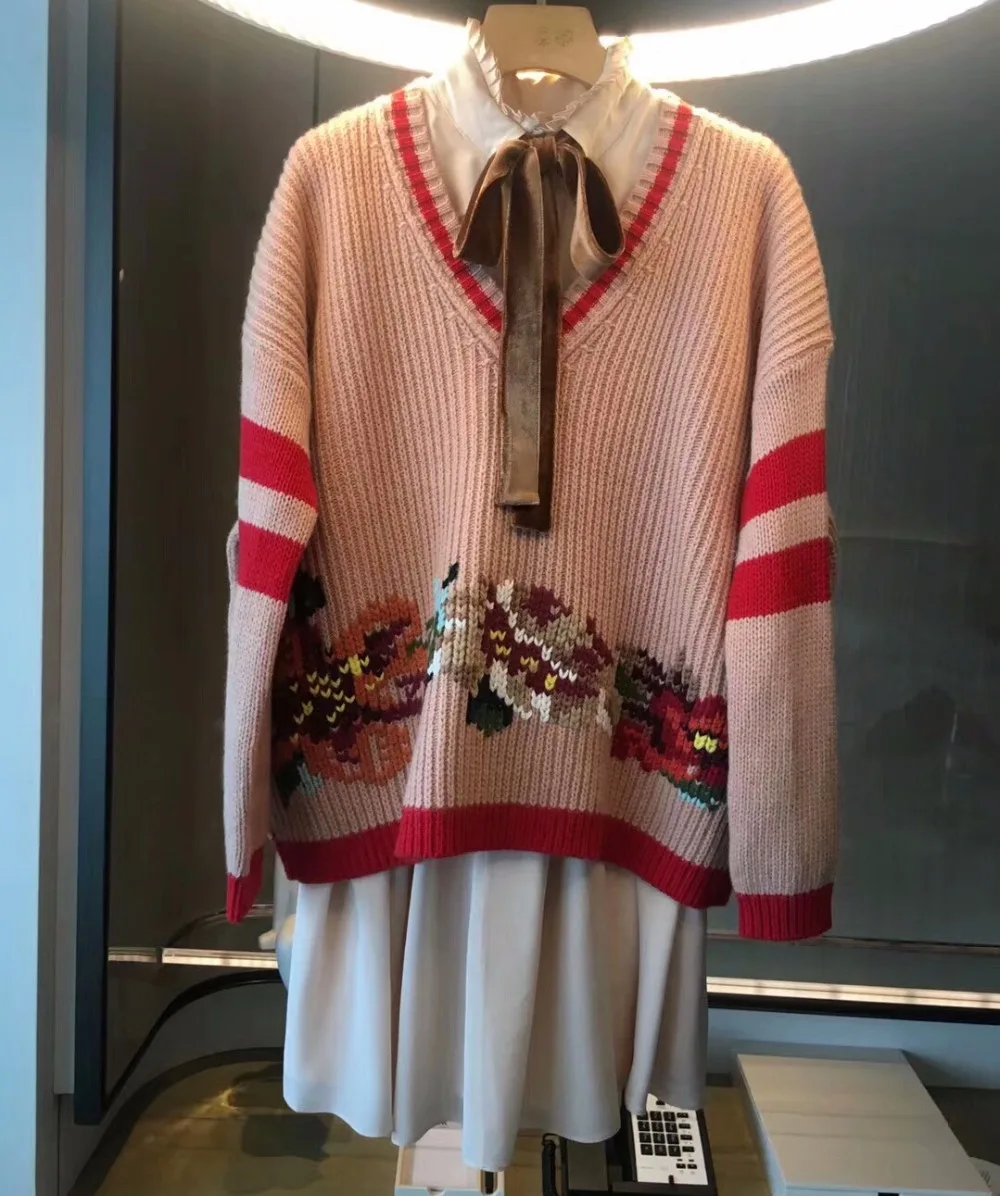 2017 women casual two piece set,wool sweater and silk dress set,amazing cardigan pullover and ruffers chiffon dress casual set
2017 women casual two piece set,wool sweater and silk dress set,amazing cardigan pullover and ruffers chiffon dress casual set
