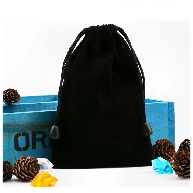 Dice Bag Dungeons and Dragons Poker Velvet Bags Board Games for Children Adult Jewelry Packing Drawstring Bags Tarot Cards Bags
Dice Bag Dungeons and Dragons Poker Velvet Bags Board Games for Children Adult Jewelry Packing Drawstring Bags Tarot Cards Bags