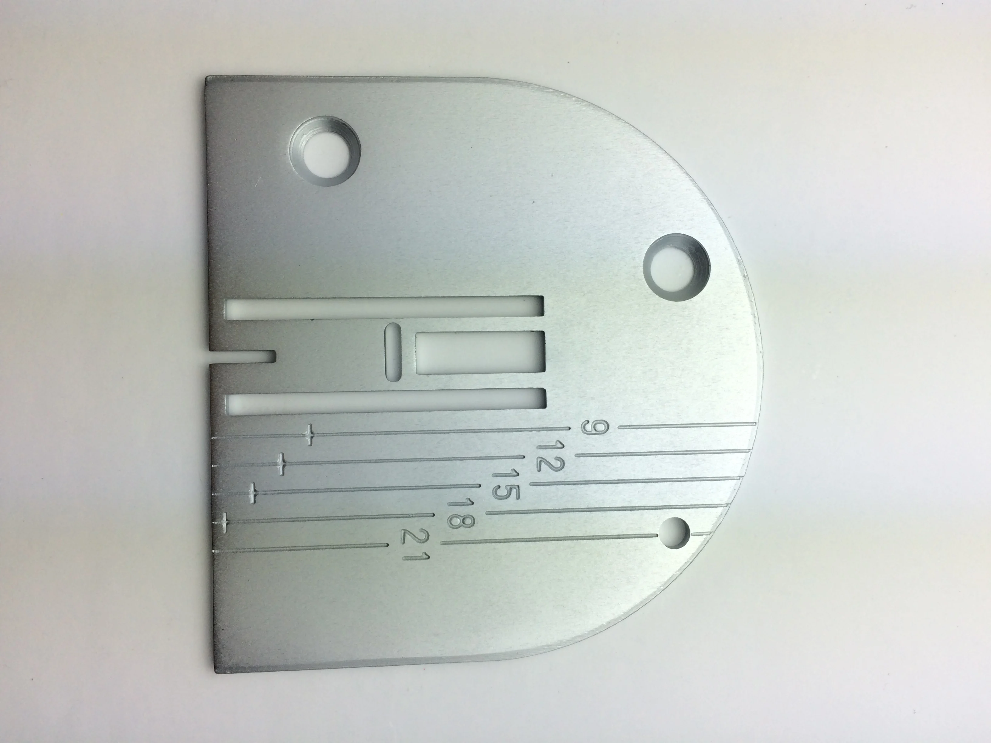 Multifunction sewing machine needle plate needle plate JANOME 80040902 for home sewing machine Zig Zag
Multifunction sewing machine needle plate needle plate JANOME 80040902 for home sewing machine Zig Zag