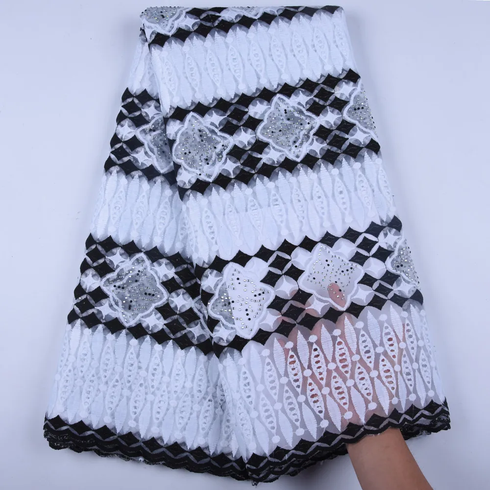 African Laces Embroidered Nigerian Laces Fabric High Quality White+Black French Mesh Lace Fabric 5 Yards For Dress 1600
African Laces Embroidered Nigerian Laces Fabric High Quality White+Black French Mesh Lace Fabric 5 Yards For Dress 1600