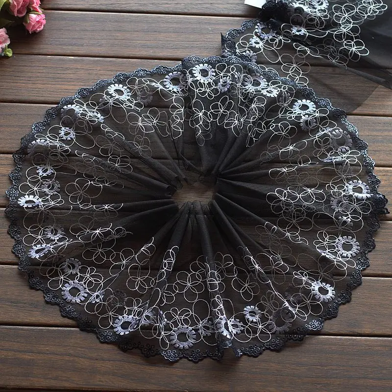 2yards/lot 19cm wide Embroidered Tulle Lace trim mesh lace trim~Black + gold~beautiful~
2yards/lot 19cm wide Embroidered Tulle Lace trim mesh lace trim~Black + gold~beautiful~