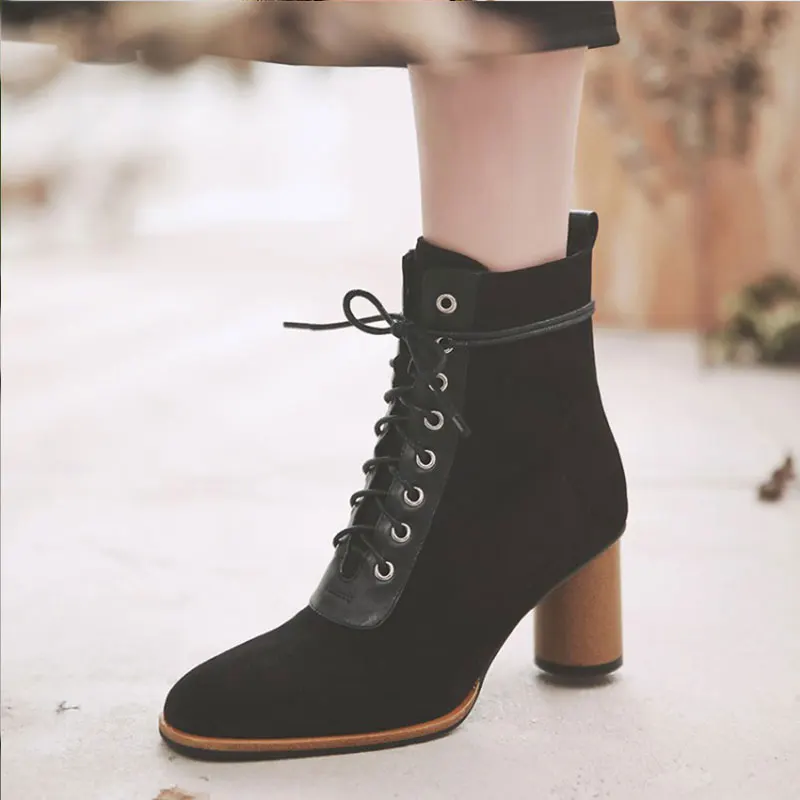 New Genuine Full Leather High Heels Winter Lace-Up Ankle Boots Women's Fashion Motorcycle Boots Patchwork Bootie
New Genuine Full Leather High Heels Winter Lace-Up Ankle Boots Women's Fashion Motorcycle Boots Patchwork Bootie