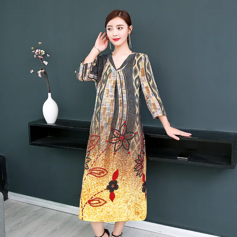 Silk dress female 2019 summer new loose V-neck print dress large size M-3XL high quality elegant lady casual Party vestidos
Silk dress female 2019 summer new loose V-neck print dress large size M-3XL high quality elegant lady casual Party vestidos
