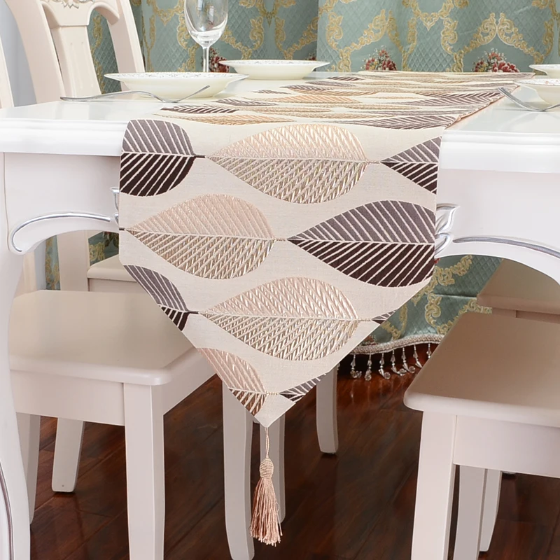 American style table runner for weddings leaves embroidered dinning table runner placemat home textiles TV cabinet decor runners
American style table runner for weddings leaves embroidered dinning table runner placemat home textiles TV cabinet decor runners
