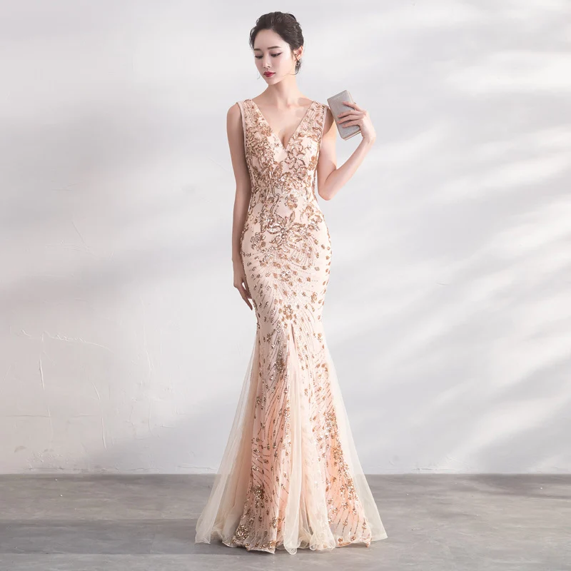Champagne Paisley Sequins Deep V Neck Sleeveless Mermaid Elegant Dresses Sexy Long Evening Party Dress Nightclub Wear 2018
Champagne Paisley Sequins Deep V Neck Sleeveless Mermaid Elegant Dresses Sexy Long Evening Party Dress Nightclub Wear 2018