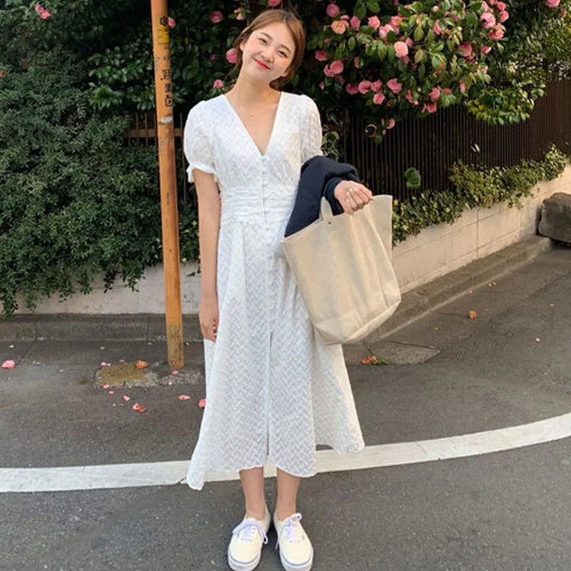 2019 Summer Dress Deep V-neck Tunic Button Vintage Korean Casual Beach Party White Dress Elegant Vestidos Maxi Lolita
2019 Summer Dress Deep V-neck Tunic Button Vintage Korean Casual Beach Party White Dress Elegant Vestidos Maxi Lolita