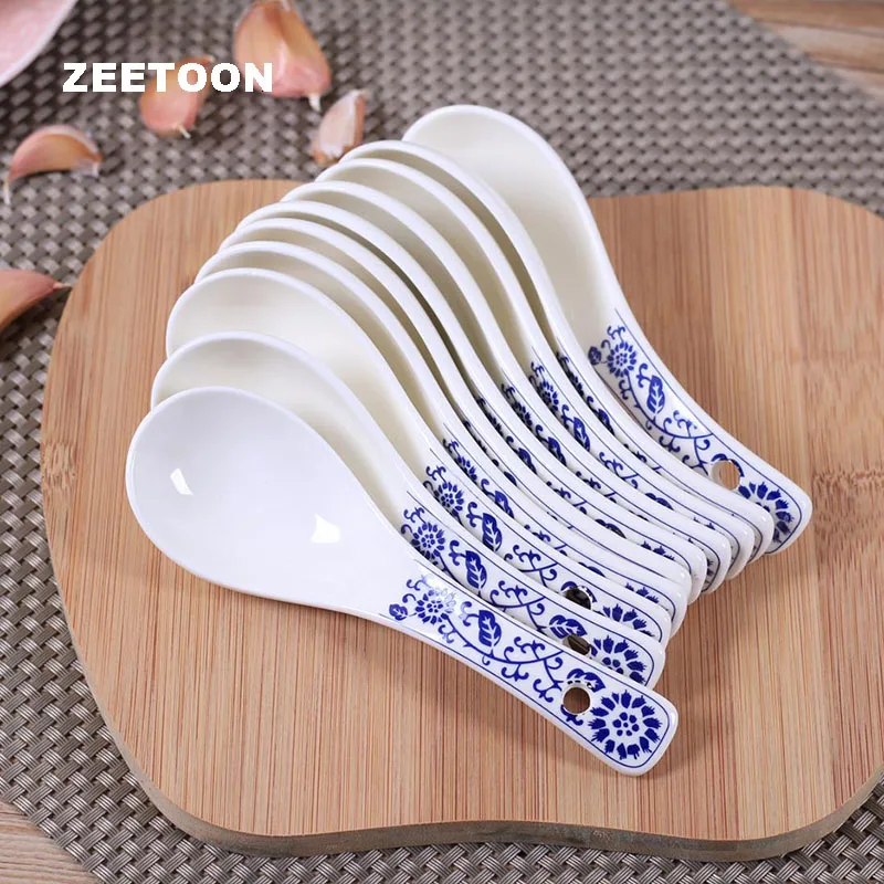 10PCS/Lot Chinese Style Ceramic Spoon Home Tableware Dinnerware Accessories Blue and White Porcelain Spoons Soup Stir Scoop Art
10PCS/Lot Chinese Style Ceramic Spoon Home Tableware Dinnerware Accessories Blue and White Porcelain Spoons Soup Stir Scoop Art