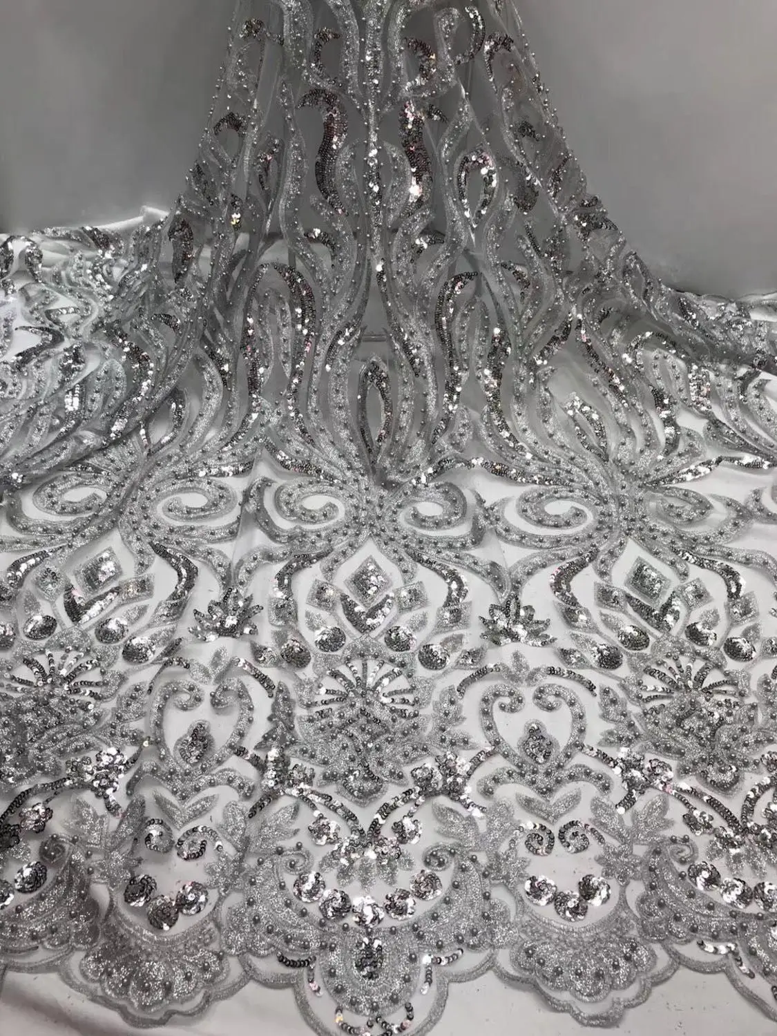 2019 African Net Lace Fabric, High Quality Elegant Grey Sequins Nigerian Wedding Lace Fabrics 5Yards Sequins French Tulle lace
2019 African Net Lace Fabric, High Quality Elegant Grey Sequins Nigerian Wedding Lace Fabrics 5Yards Sequins French Tulle lace