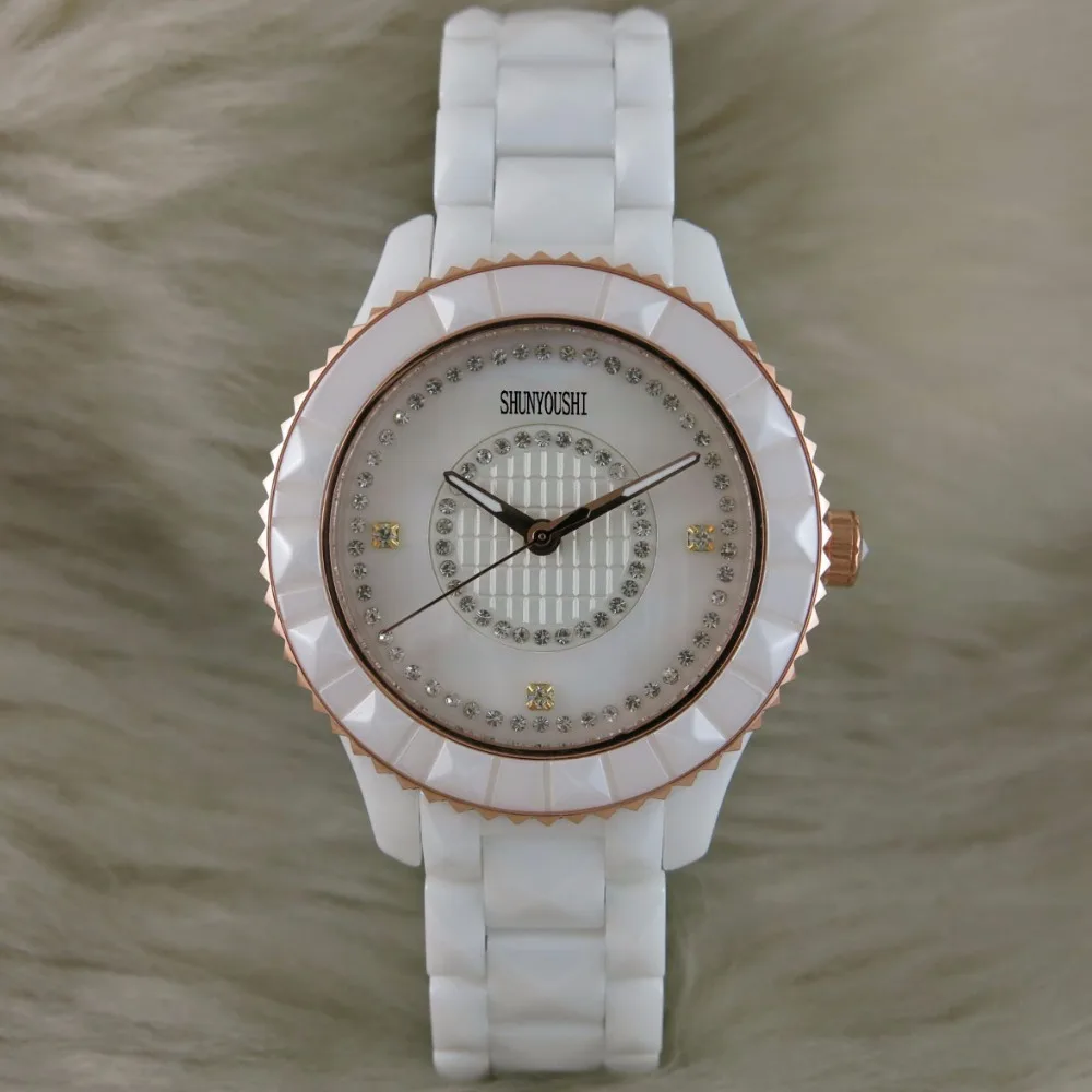 WG04315 Women's Watches Top Brand Runway Luxury European Design Quartz Wristwatches
WG04315 Women's Watches Top Brand Runway Luxury European Design Quartz Wristwatches