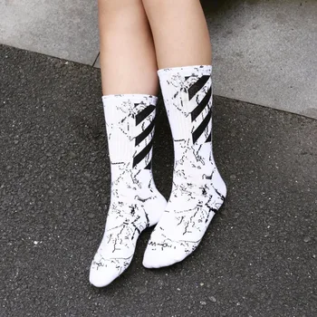 Women's long cotton socks European and American streets Harajuku black and white striped girls high socks
Women's long cotton socks European and American streets Harajuku black and white striped girls high socks